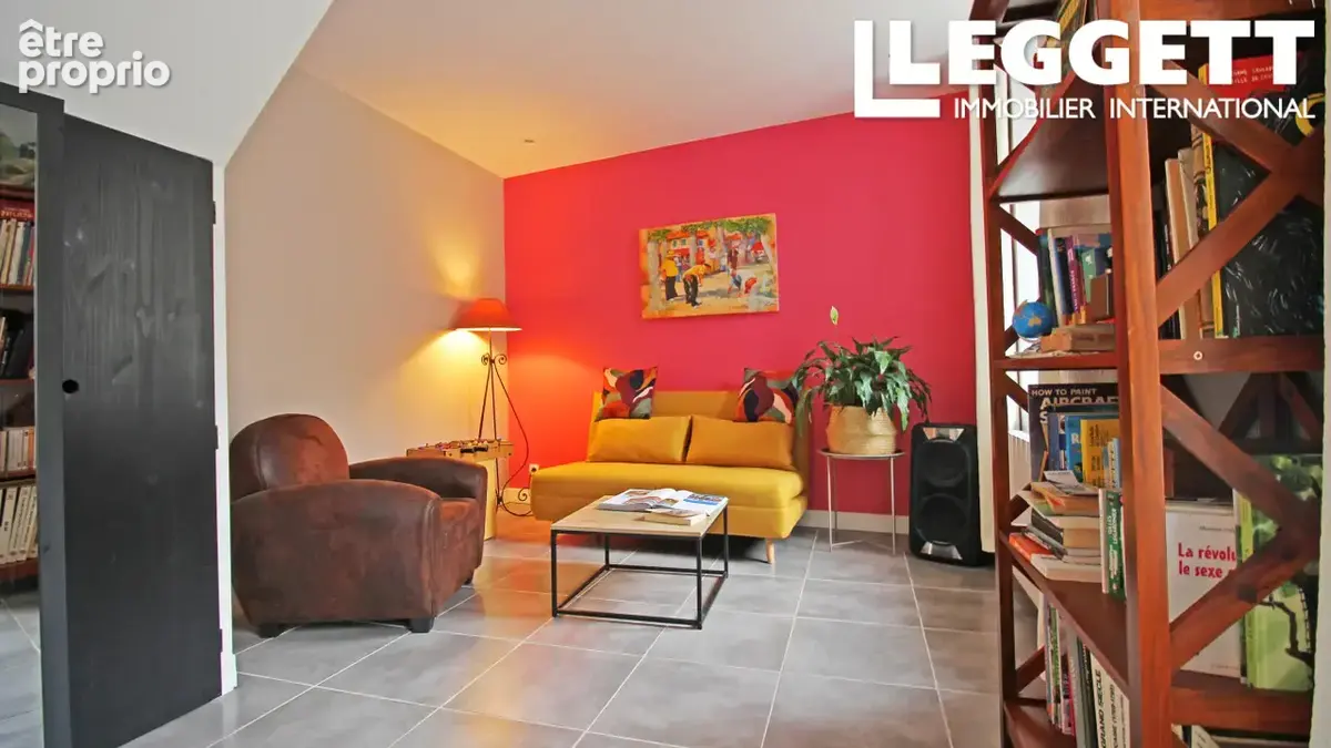 Charmante maison de village rénovée avec terrasse, à seulement quelques minutes de Carcassonne - photo 3