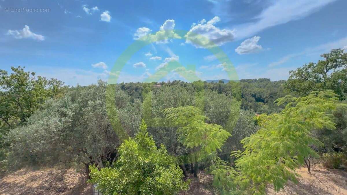 Maison à SAINT-PAUL-EN-FORET