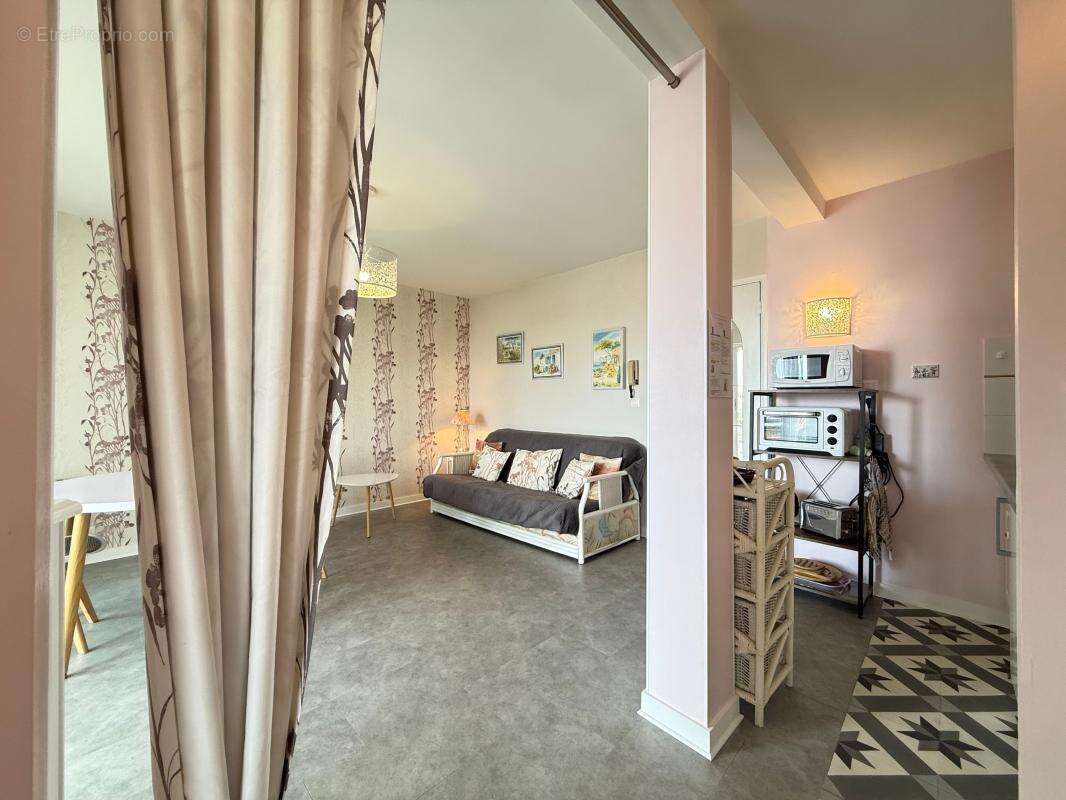 Appartement à VAUX-SUR-MER