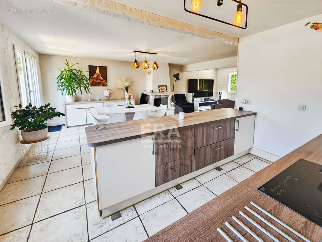 Maison Savigny Le Temple 5 pièce(s) 102.5 m2 - photo 6
