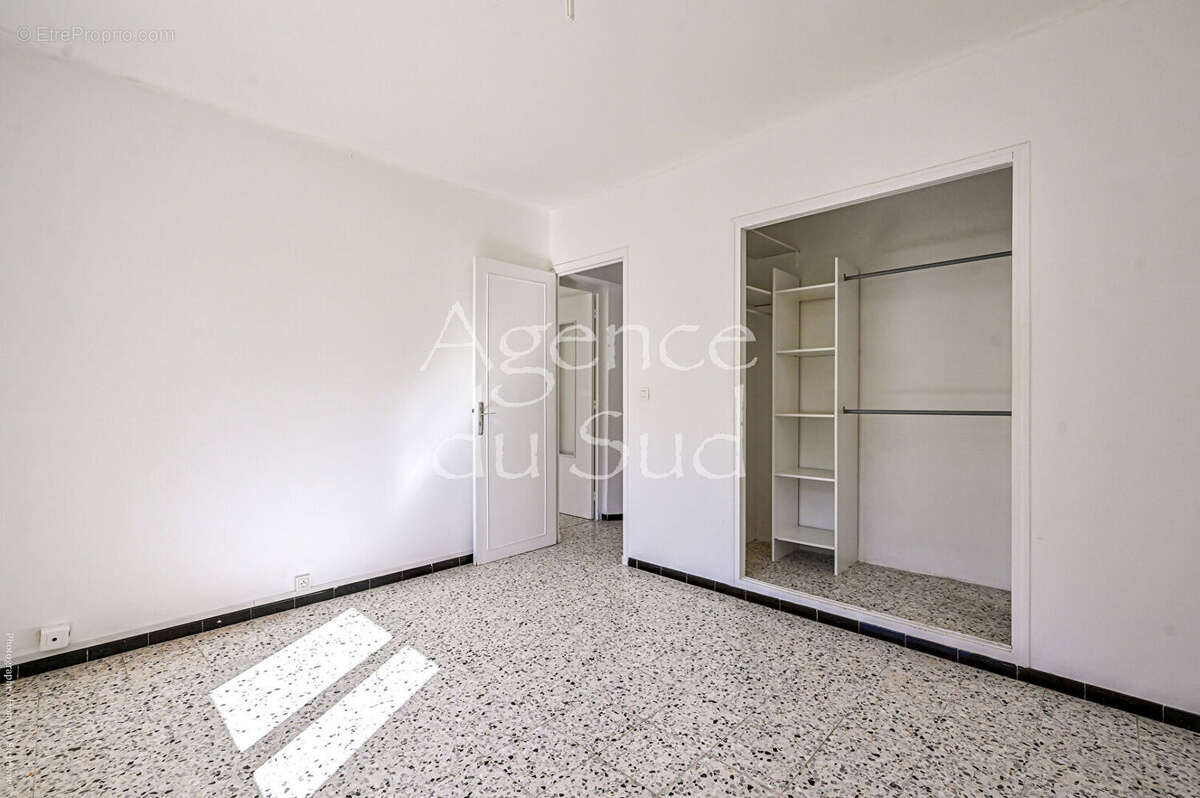 Exclusivité - Appartement Fuveau 3 pièces 71 m² avec studio de 18m² - photo 4