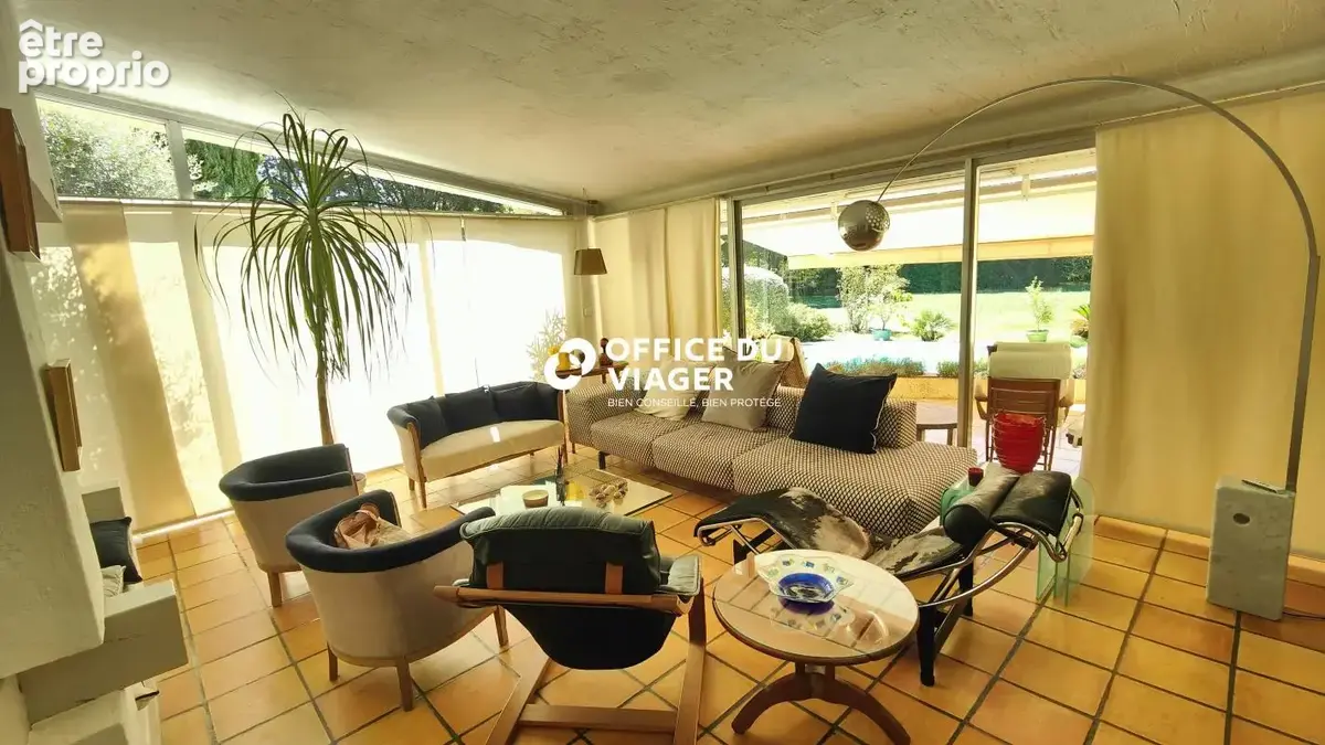 Maison - 6 pièces - 180 m² - photo 8