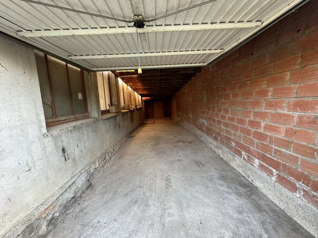 Commerce à LAGARRIGUE