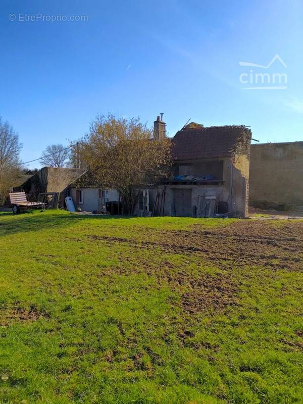 Maison à DOMPIERRE-EN-MORVAN