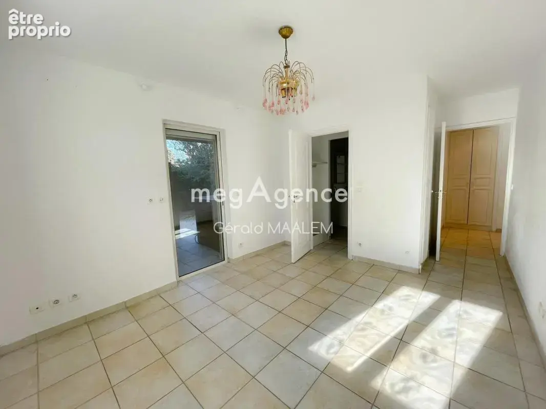Appartement de 93m² avec garage à Cogolin - photo 10