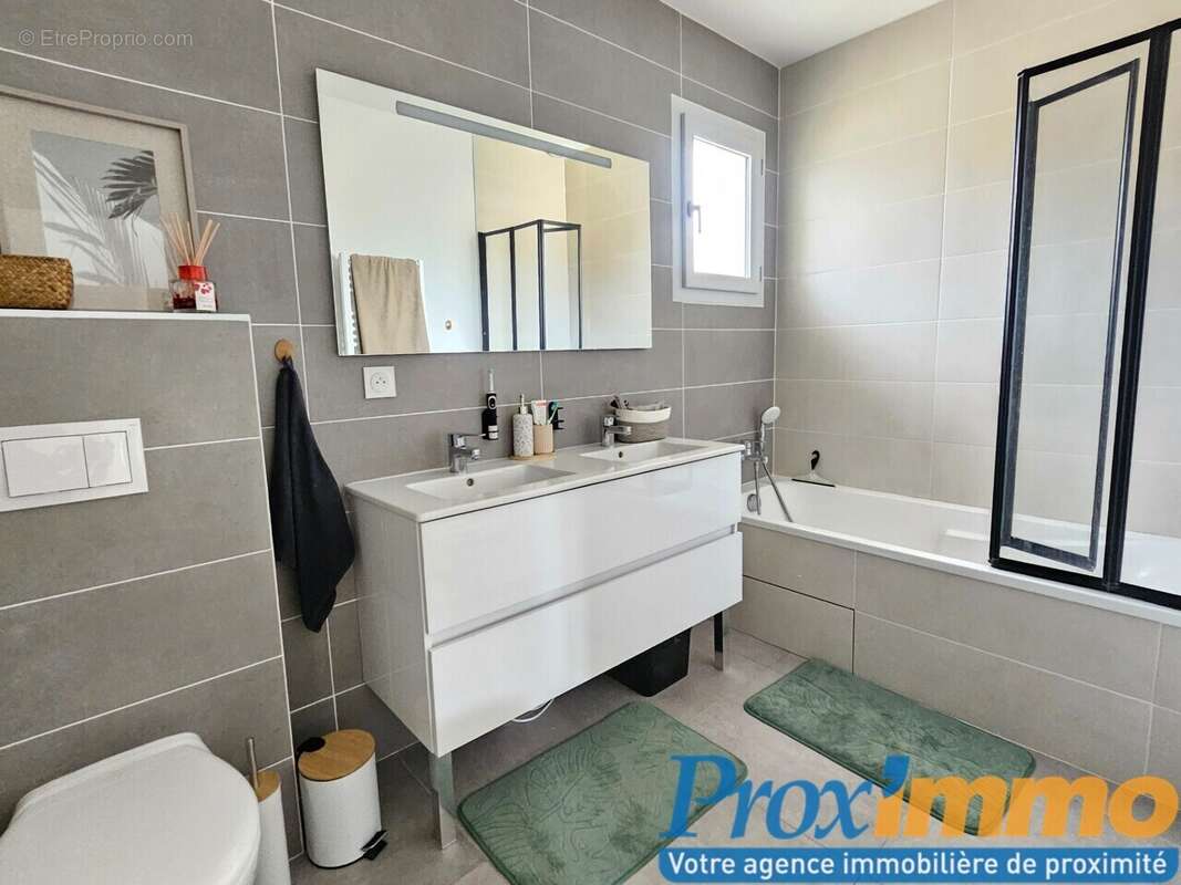 Maison à CHARAVINES