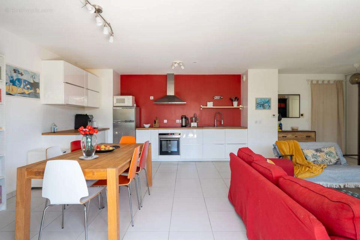 Appartement à MARSEILLE-13E