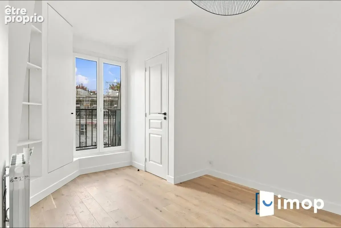 Dernier étage avec vue Sacré-Cœur – 3 pièces en parfait état - photo 7