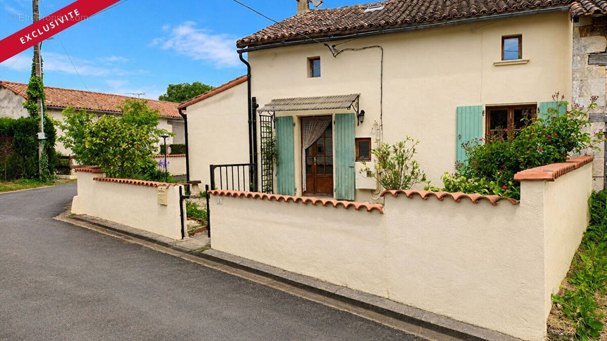 Maison à SAVIGNE