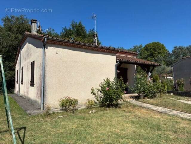 Maison à SAINTE-LIVRADE-SUR-LOT