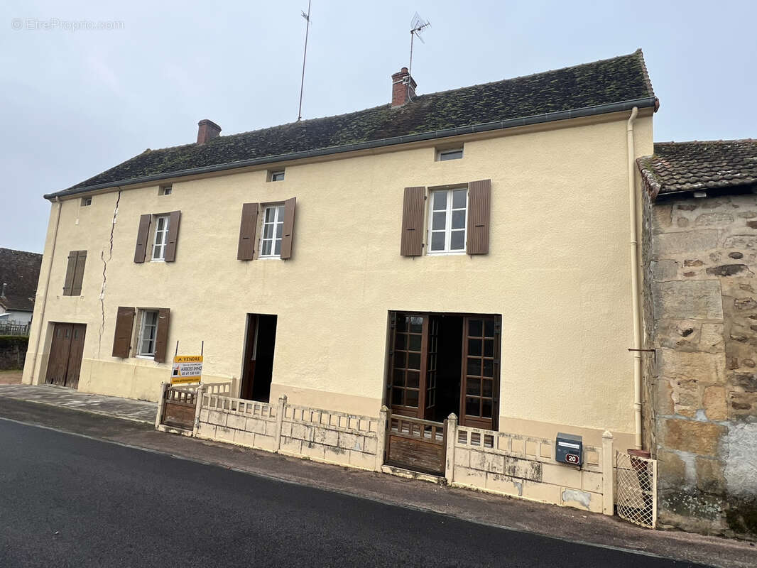 Maison à MORNAY
