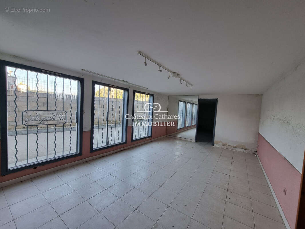 Commerce à TAUTAVEL