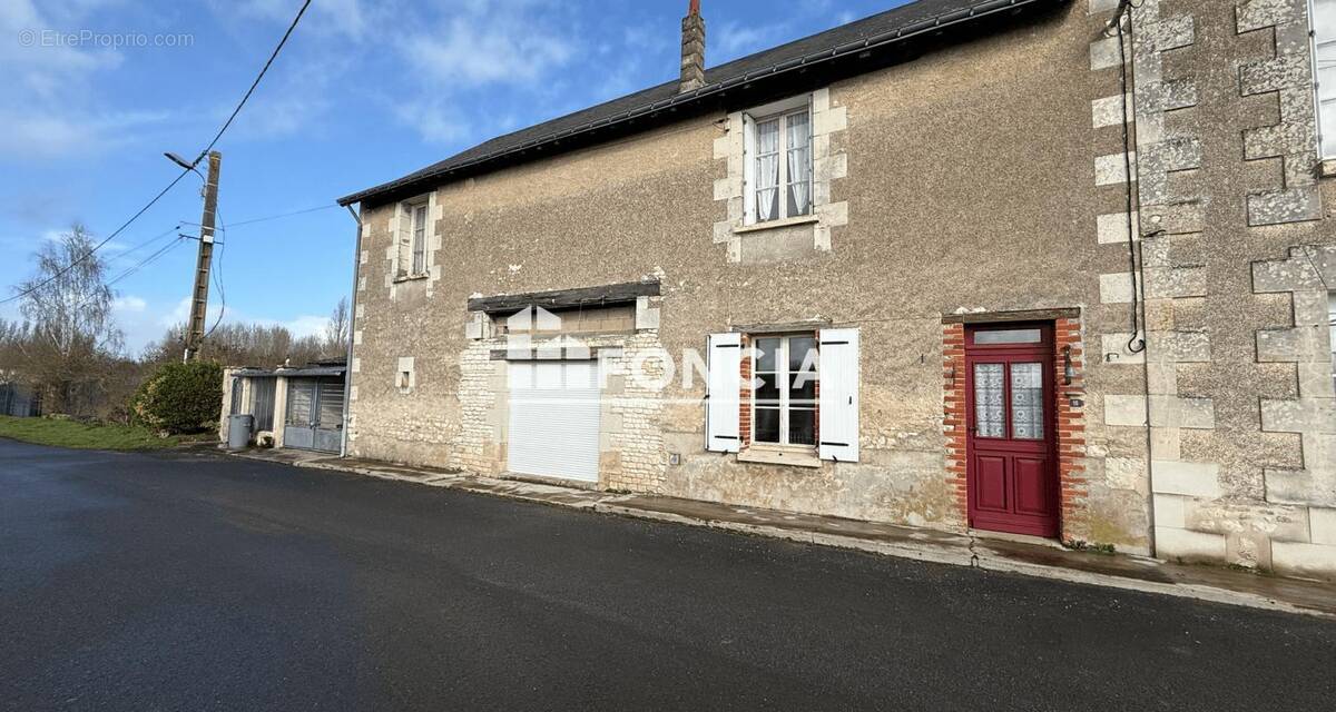 Maison à CHAVEIGNES
