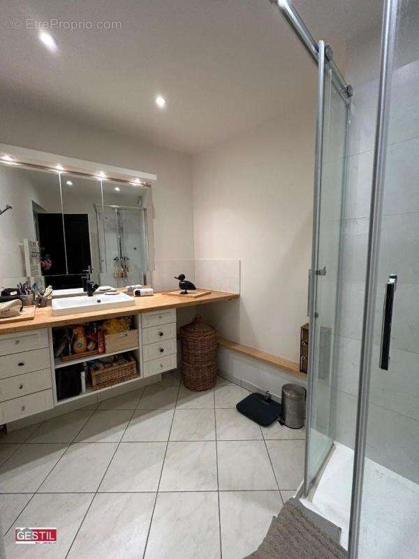 Appartement à PONTOISE