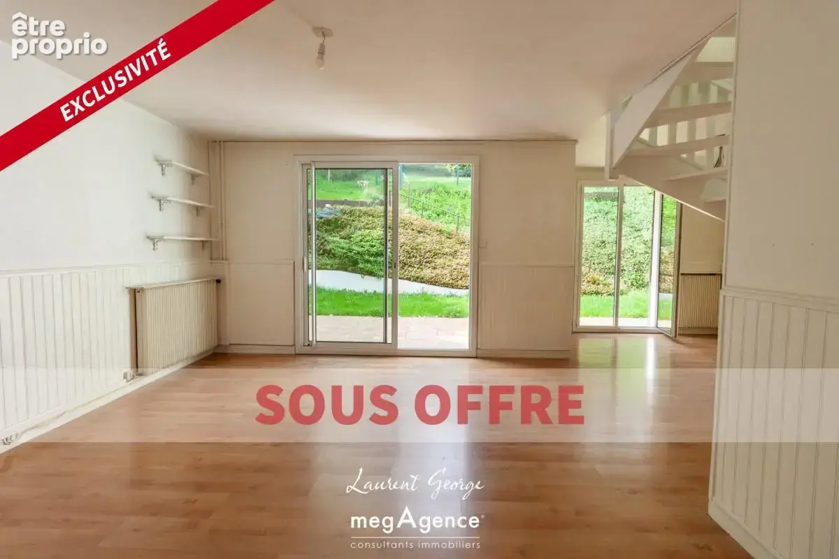 Maison à SAINT-LEGER-DU-BOURG-DENIS