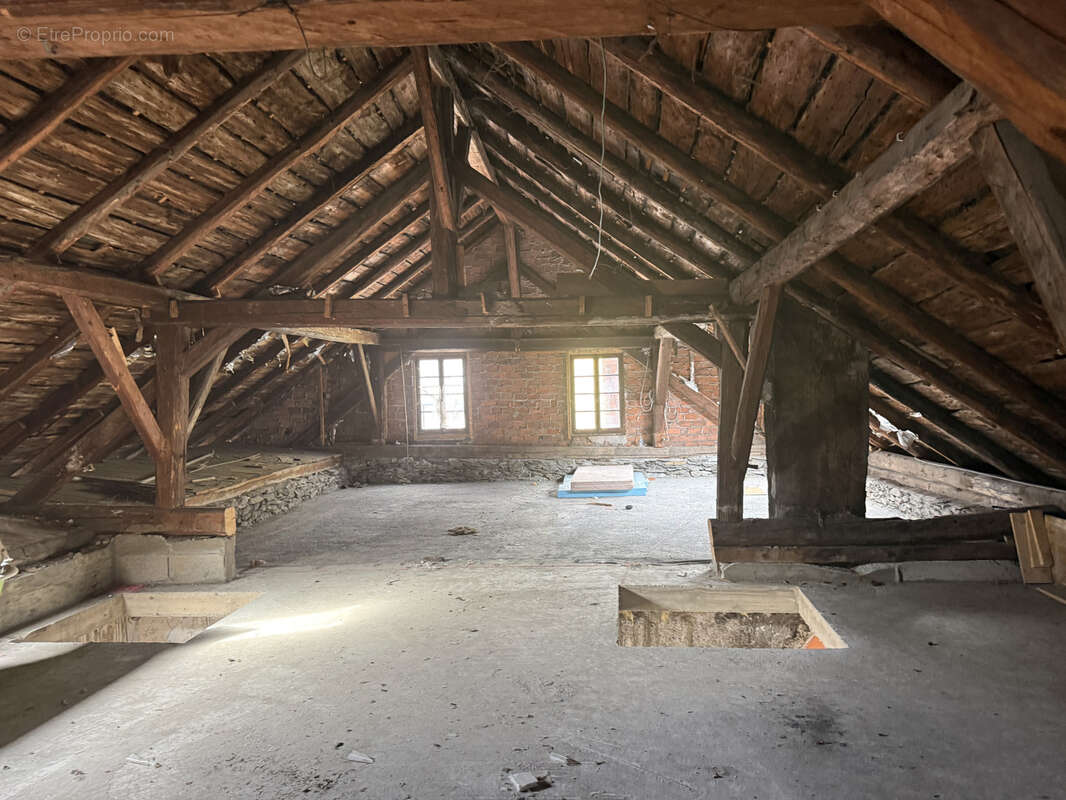 Maison à CEVINS