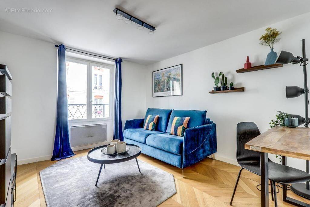 Appartement à CHARENTON-LE-PONT