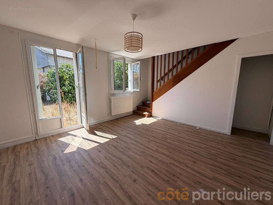 Maison  située à CULAN de 88 m2 avec jardin - photo 3