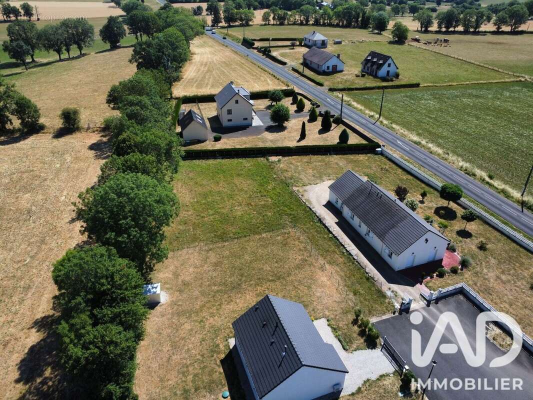 Terrain 942 m² à Chaussenac  - photo 9