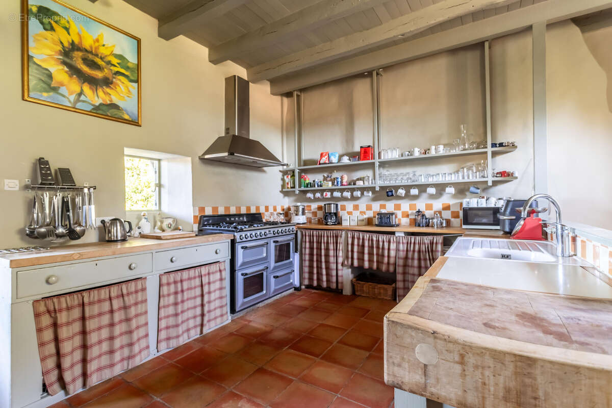 Maison de campagne avec piscine et grange - photo 20