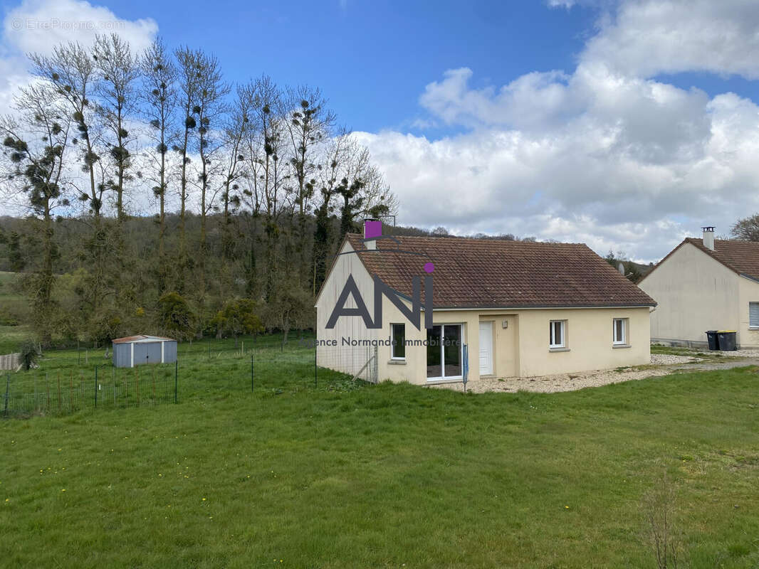 Maison à AUZOUVILLE-SUR-SAANE