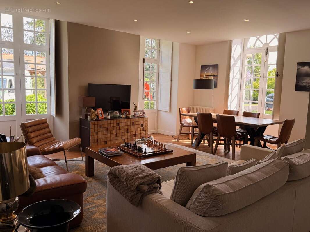 414 m² à Dinan  - photo 5