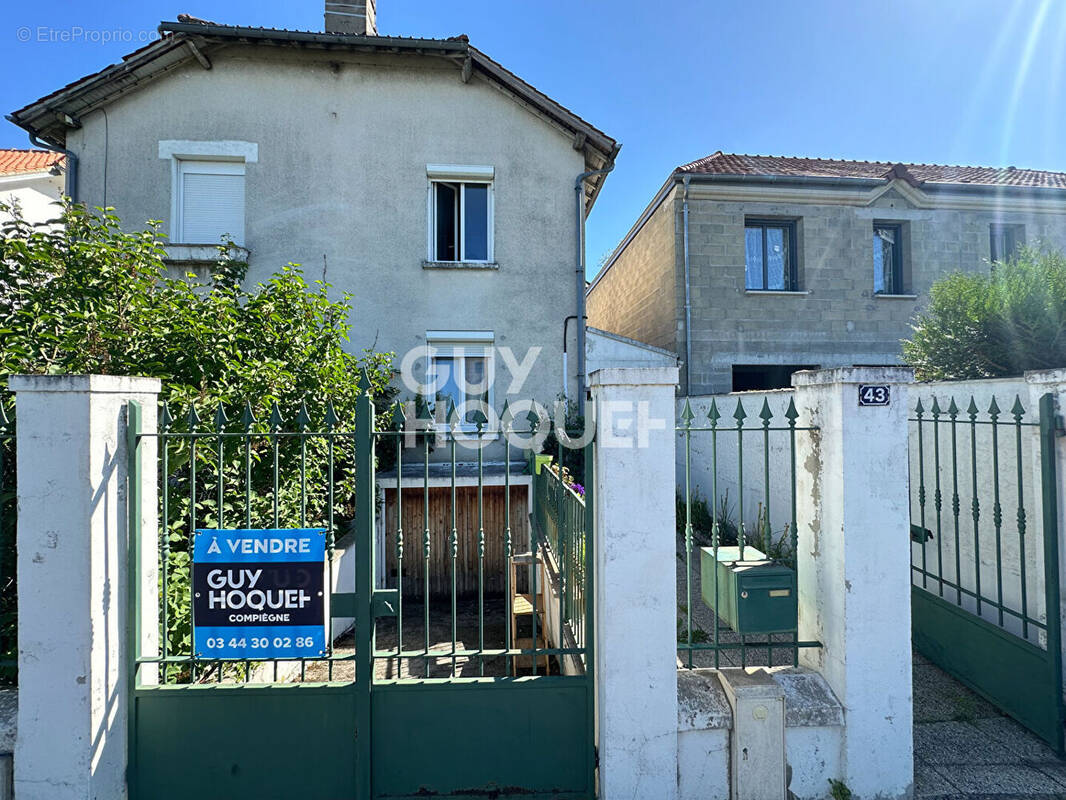 Maison à COMPIEGNE