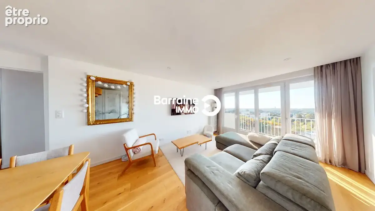 Lorient sud - appartement t4 renove avec balcon et vue degagee - photo 3