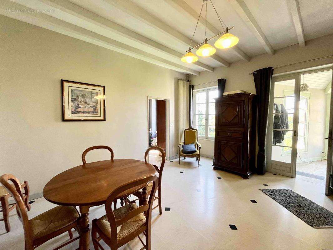 Maison à LE VIGEANT