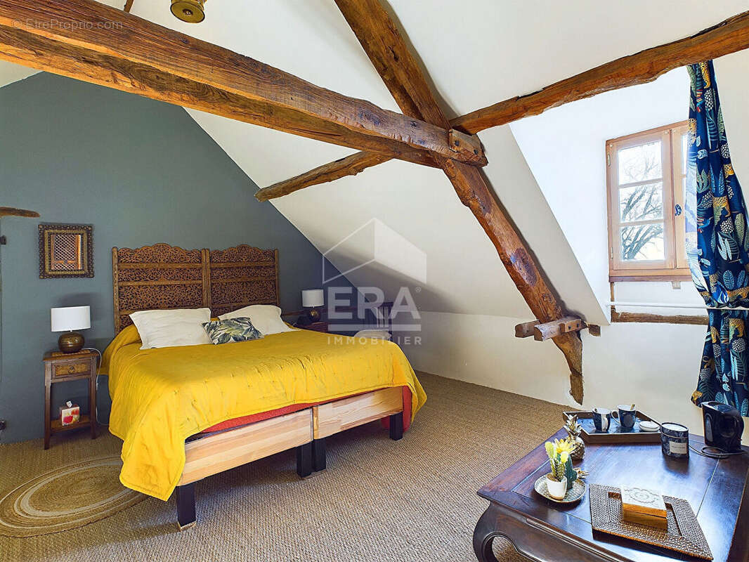 Autre à LA SALVETAT-PEYRALES