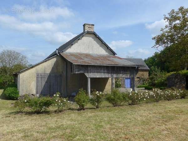 Maison à SAINT-DOMINEUC