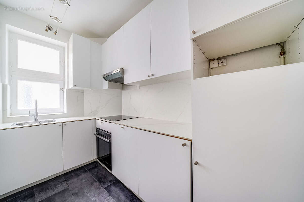 3 pièces en duplex avec balcon - Rue de la Pompe - Calme et lumineux - photo 8