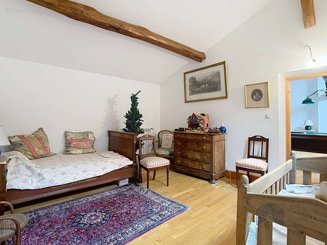 Maison bourgeoise 13 pièces 440 m2 - photo 10