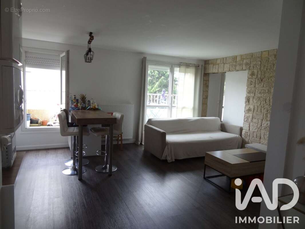 Photo 3 - Appartement à COMBS-LA-VILLE