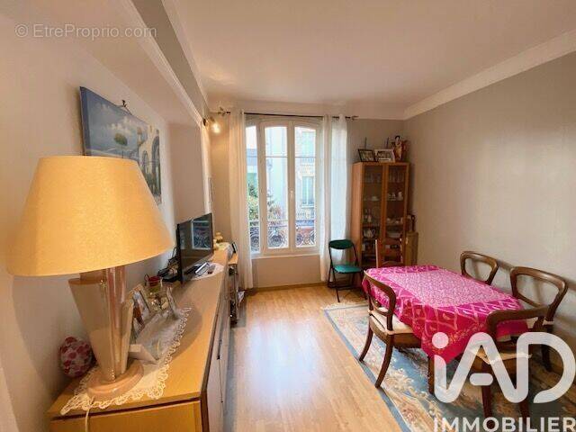 Photo 1 - Appartement à LA GARENNE-COLOMBES