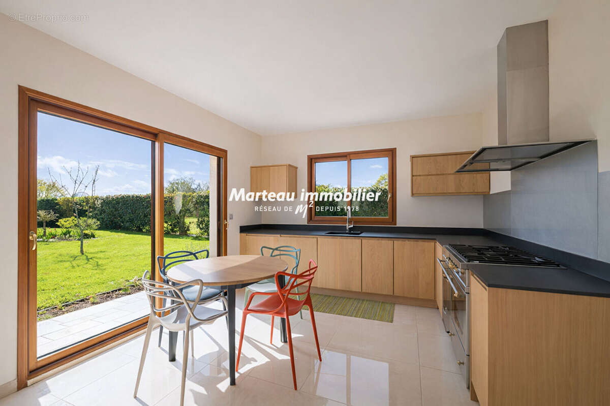 Maison à VOIVRES-LES-LE-MANS