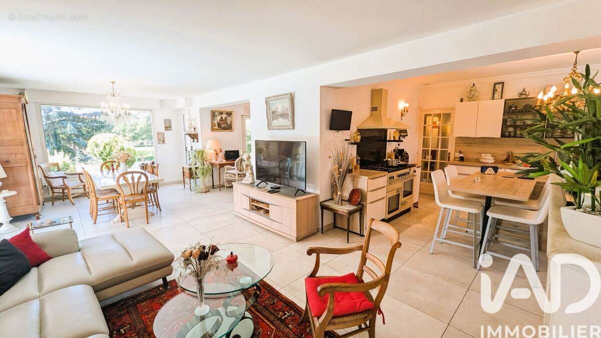 Photo 5 - Maison à MONTENDRE