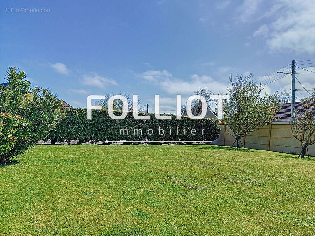 Maison à COURSEULLES-SUR-MER