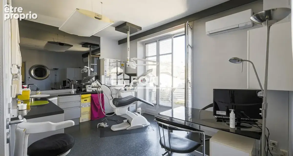  exclusivité foncia – voiron centre-ville – murs de cabinet dentaire - photo 10