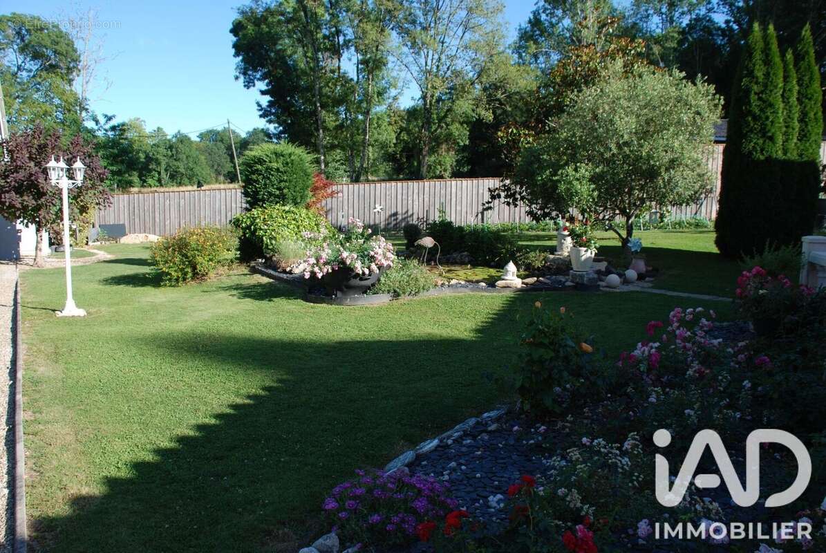 Maison 112 m² à Saint-Andre-Et-Appelles  - photo 4