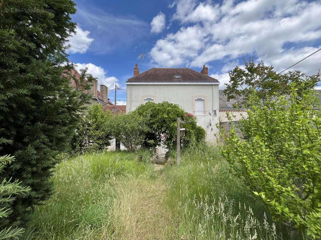 Maison à CONNERRE