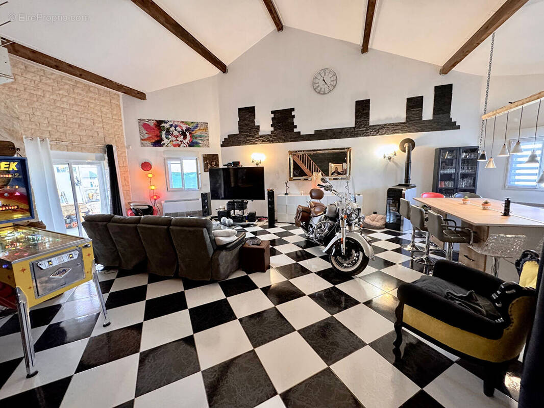 Maison à BOUZONVILLE