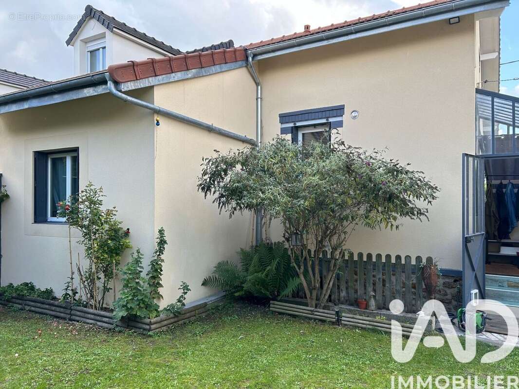 Photo 2 - Maison à GAGNY