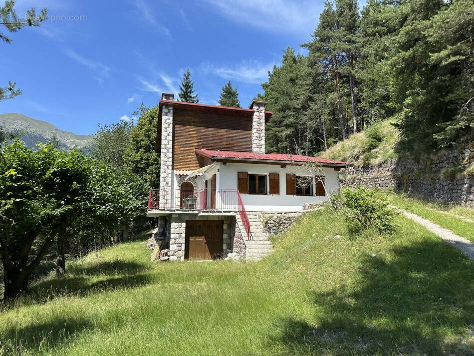 Propriété au coeur de la nature 5 pièces sur 3355m2 de terrain - photo 24
