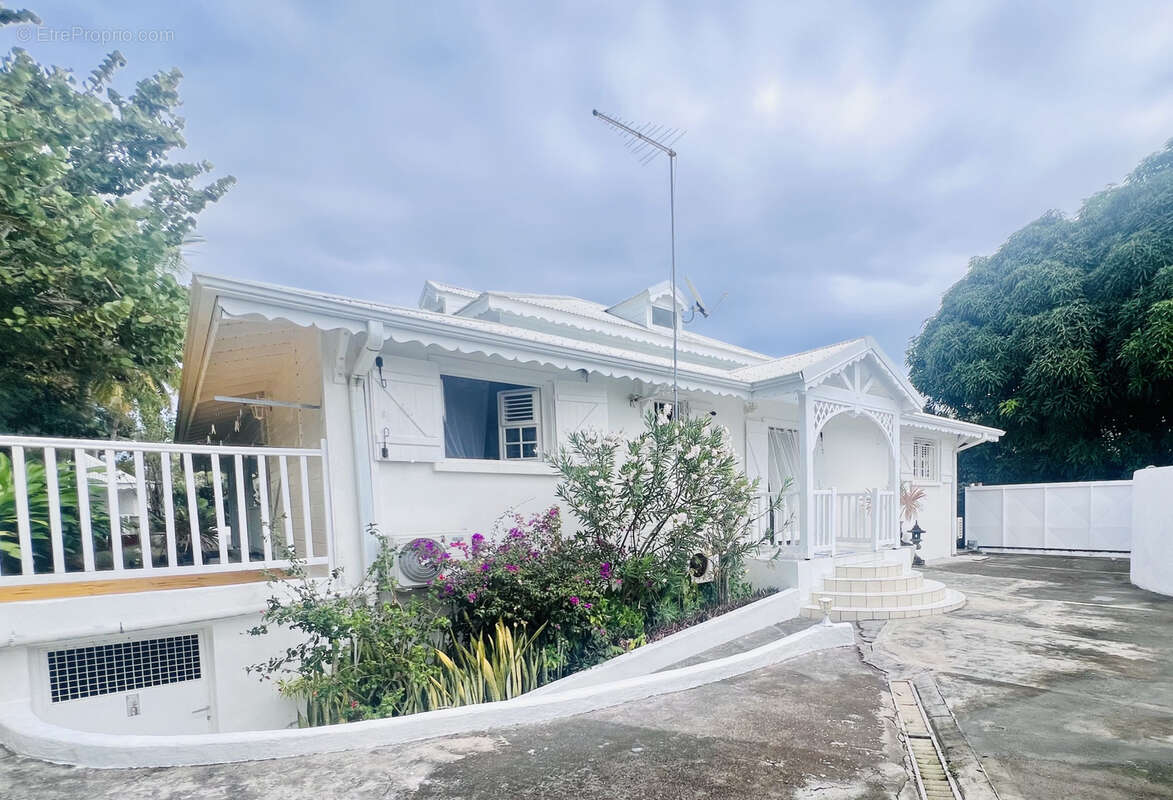 Maison à SAINT-FRANCOIS