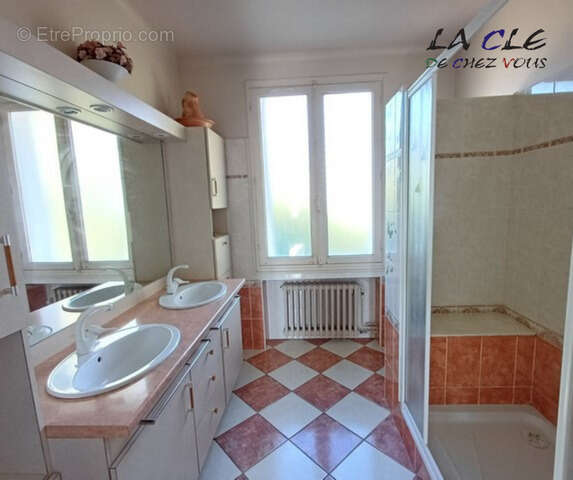 Maison à COULONGES-SUR-L&#039;AUTIZE