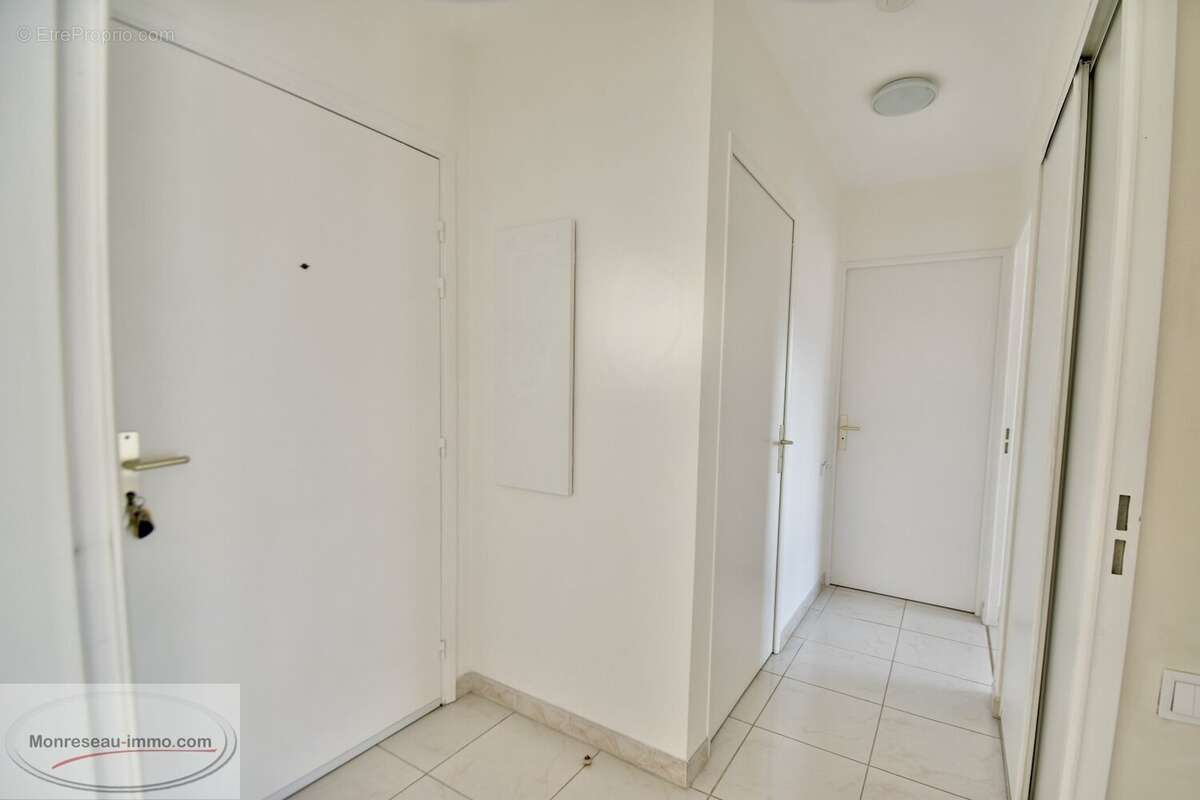 Appartement à MANDELIEU-LA-NAPOULE