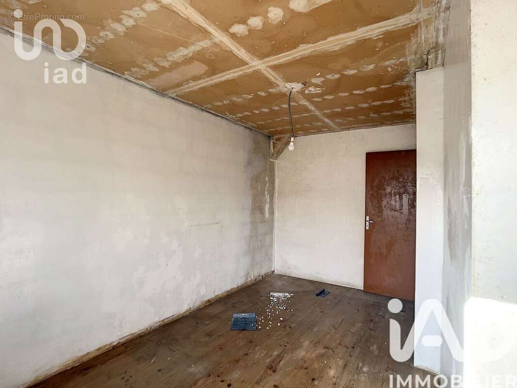 Maison 86 m² à Courtacon  - photo 6