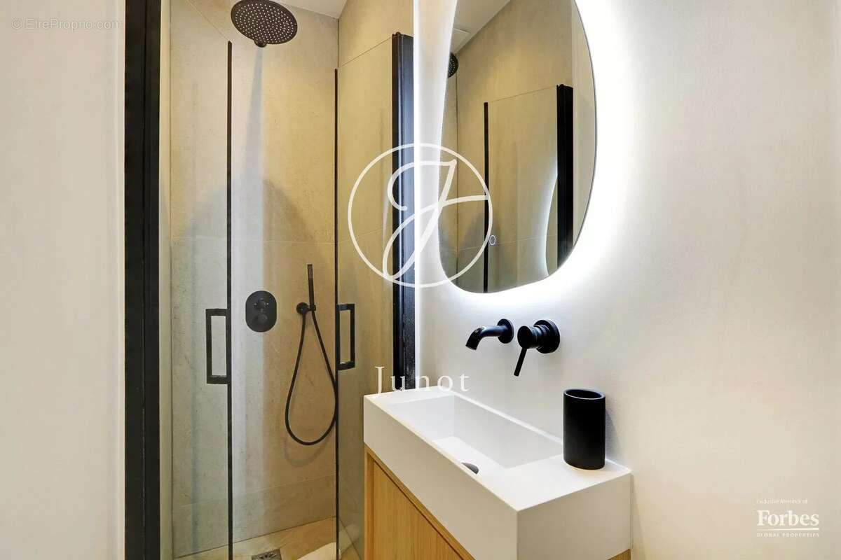 Appartement à PARIS-5E