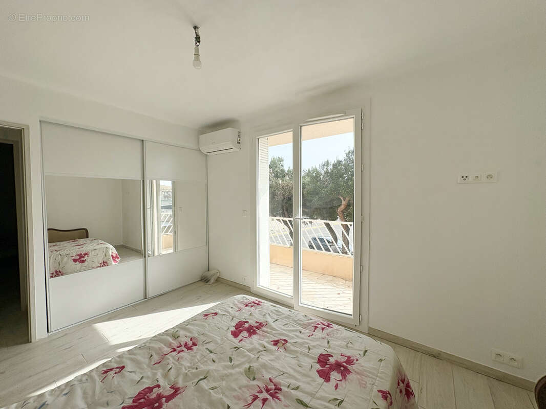 Appartement à SANARY-SUR-MER